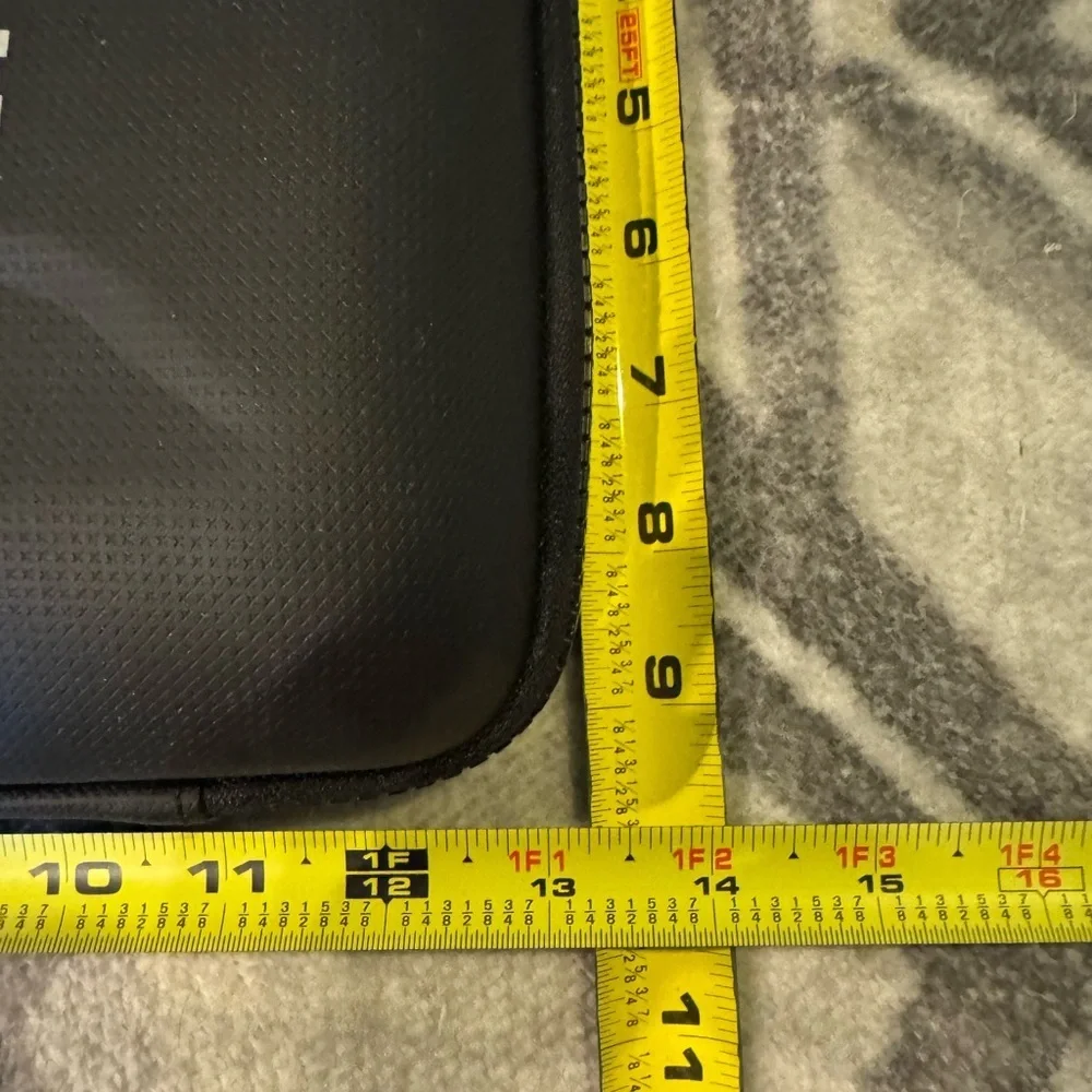 Thule Black Protective Case Gauntlet 4